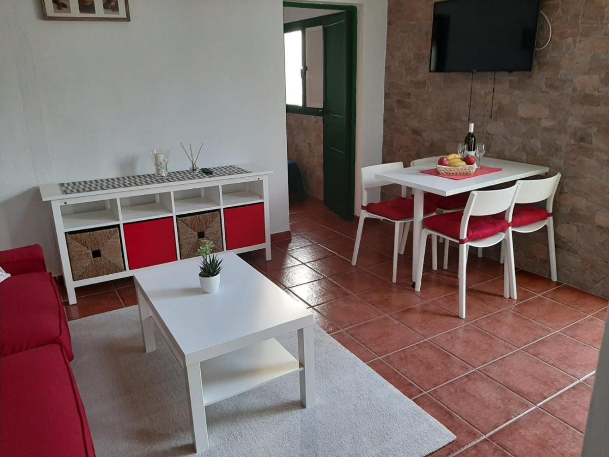Apartamento Chinijo 塞博河畔卡莱塔 外观 照片